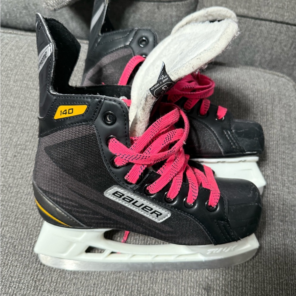 Bauer Youth Ice Skates